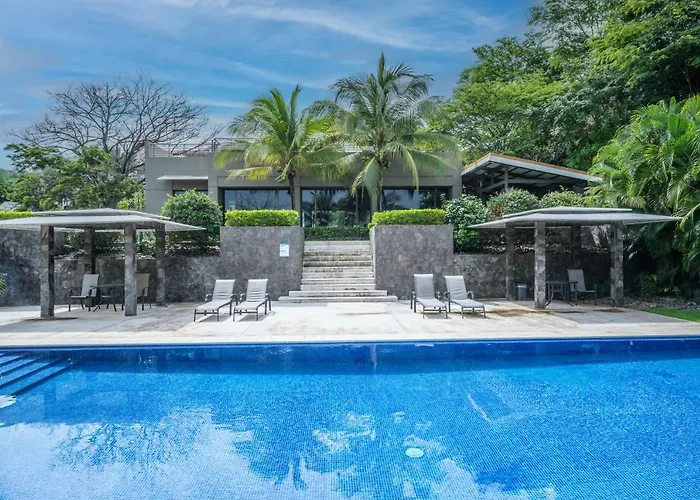 Hotel La Perla #132 Lovely Ocean View With Complex Pool And Gym