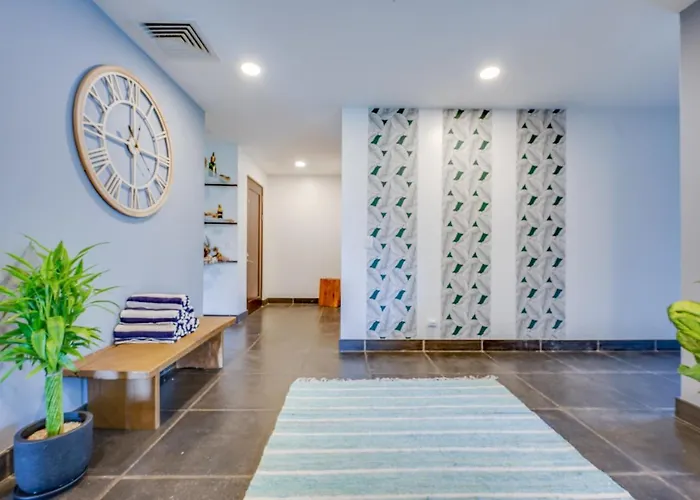 La Perla #132 Lovely Ocean View With Complex Pool And Gym Hotel