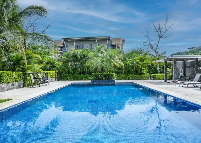 La Perla #132 Lovely Ocean View With Complex Pool And Gym * Tamarindo